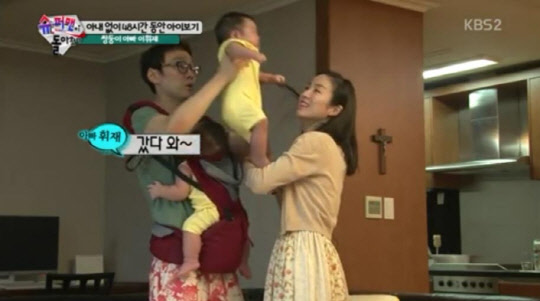 연예계에서도 코로나19 장기화에 따른 층간소음 논란이 이어지고 있다. <연합뉴스>